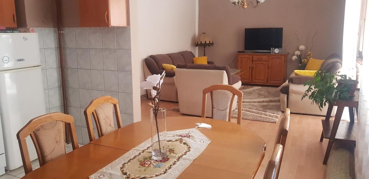 Apartman Lara Фоча Екстериор снимка