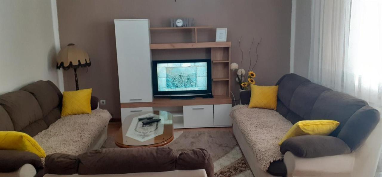 Apartman Lara Фоча Екстериор снимка